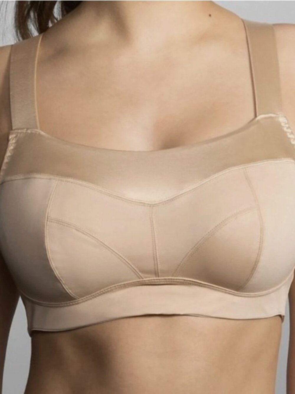 BROOKS Embody Adjustable Strap Convertible Underwired Bra in Nude Size 34E